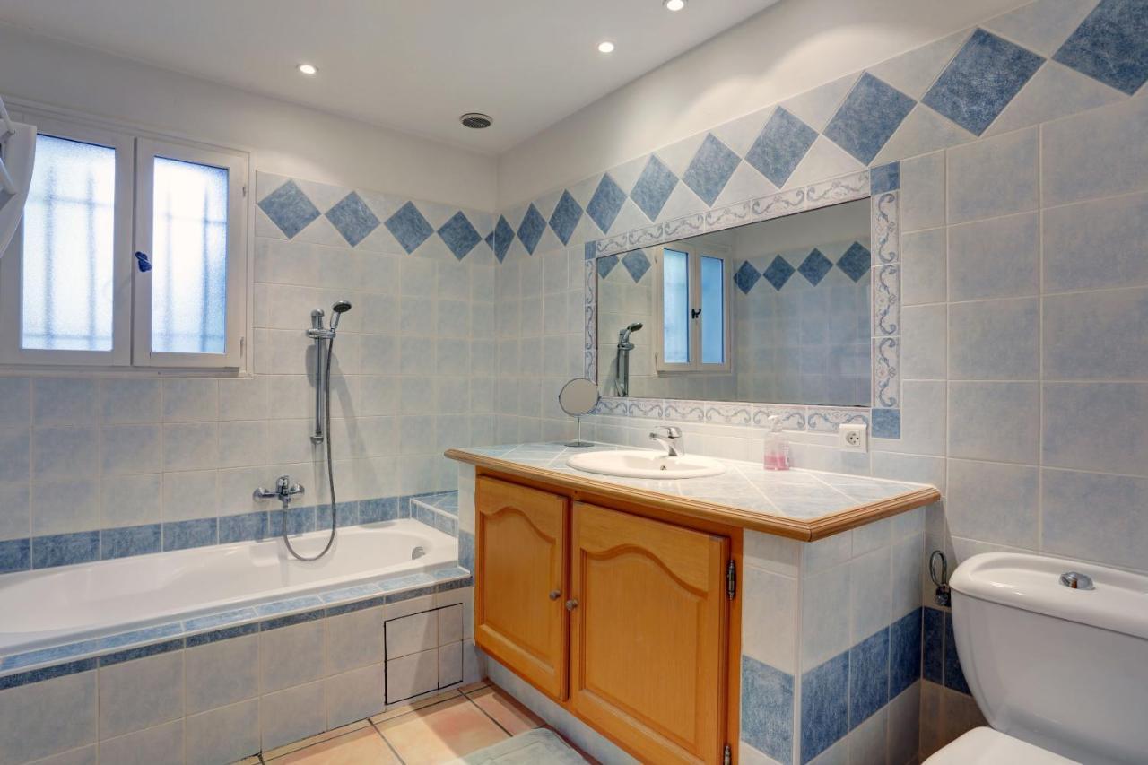 Villa De Charme, 8 Pers, Climatisee, Piscine Chauffee, Calme Garanti