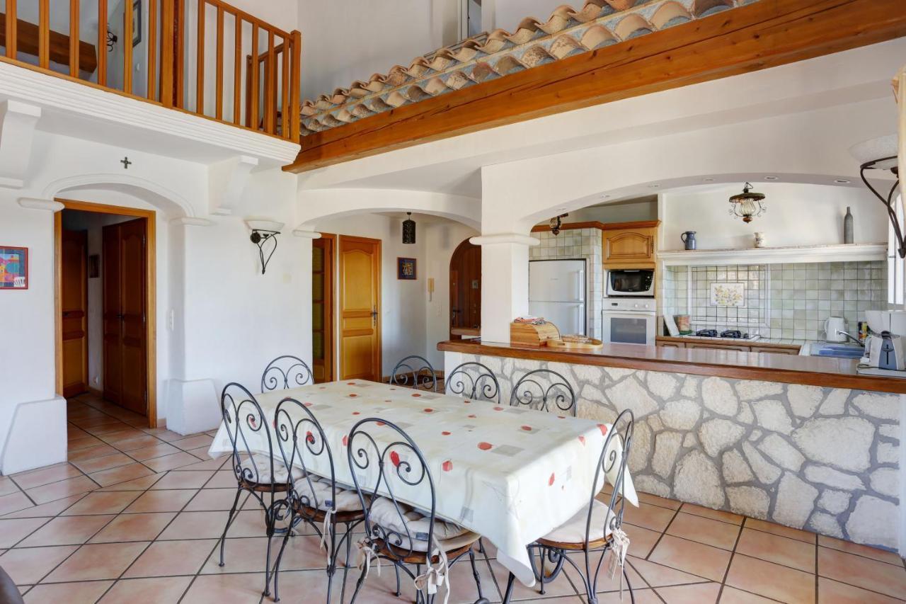 Villa De Charme, 8 Pers, Climatisee, Piscine Chauffee, Calme Garanti