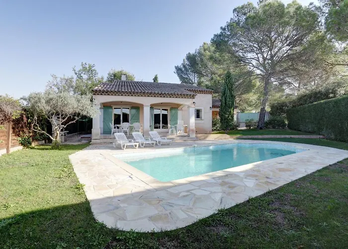 Villa De Charme, 8 Pers, Climatisee, Piscine Chauffee, Calme Garanti