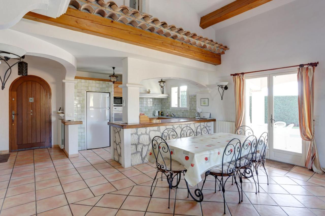 Villa De Charme, 8 Pers, Climatisée, Piscine Chauffée, Calme Garanti Roquebrune-sur-Argens
