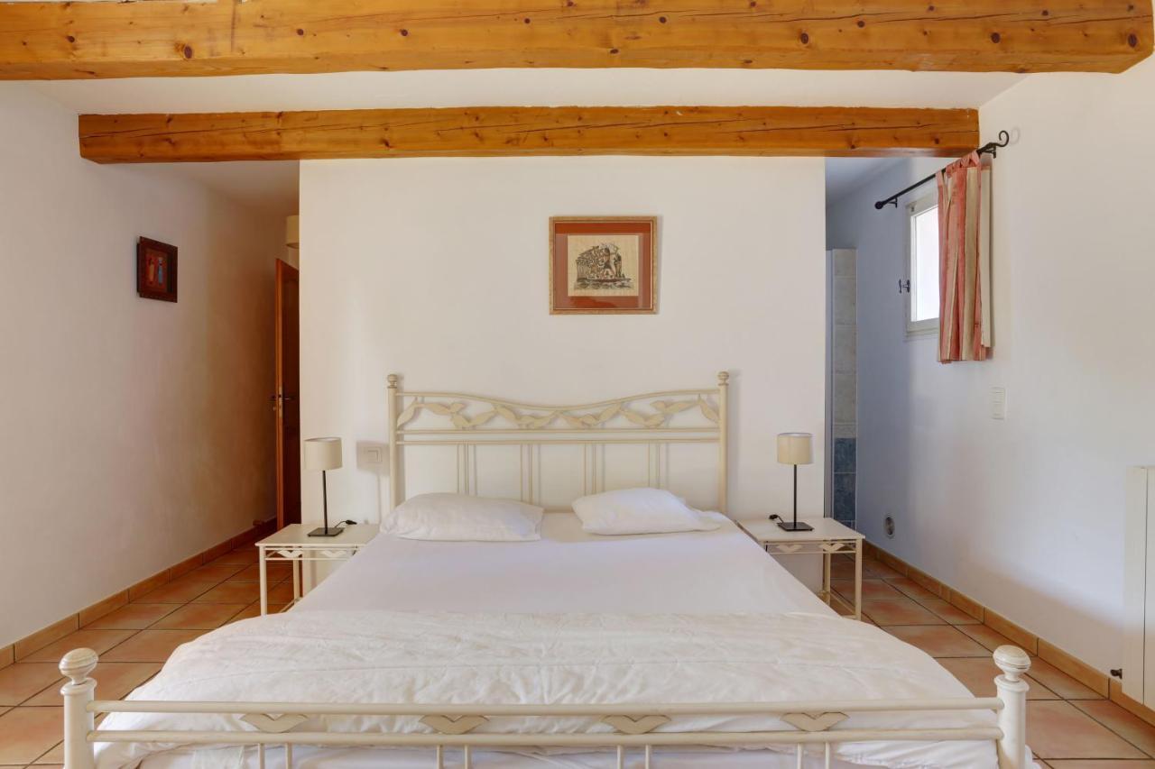 Villa De Charme, 8 Pers, Climatisee, Piscine Chauffee, Calme Garanti